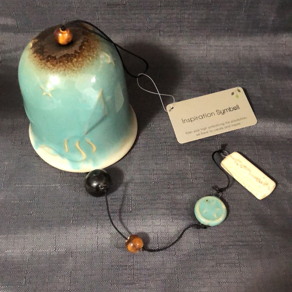 🌟NWT🌟Porcelain Chiming Bell🌟